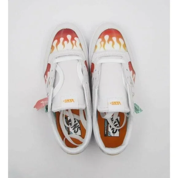 New Vans Old Skool RedFlame Classic Skate Shoe Sz 10.5US (Z62)